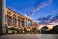 Xingang Holiday Hotel(Xinzheng International Airport Shop) - Pet Friendly