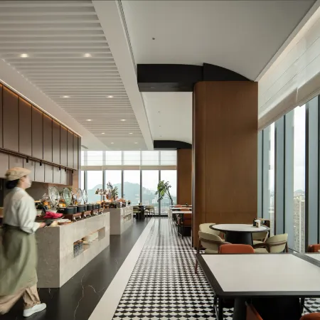 LORAVAE HOTEL