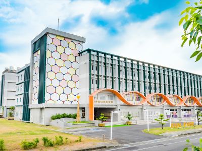 TH HOTEL