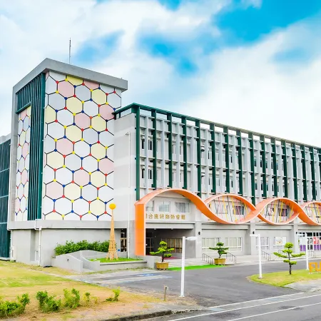 TH HOTEL Отели рядом с достопримечательностью «Парк Qianxi»
