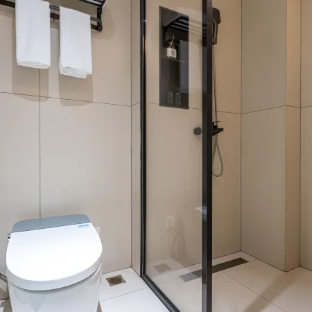 Floral Hotel·Yanqi Fanghua Hotel (Guling Street Branch)