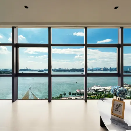 Xiamen Yanxia Seaview Villa (Zhongshan Road Pedestrian Street Ferry Terminal)