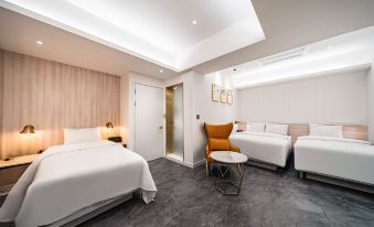 Insta Hotel-MainBranch