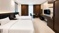 HOI DONG HOTEL - parking