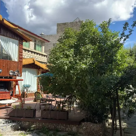 Kawa Meiduo Folk Inn