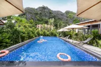 Hang Mua Green Garden Homestay - Pools
