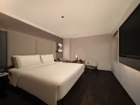 Hangzhou West Lake Hubin Fengqi Road Subway Station Atour Hotel - New
