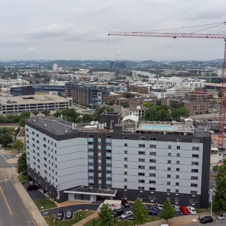 2bdr Downtown Nashville Apartment. Walk to Broadway and Music City Center