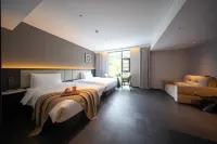 Howard Johnson Life Hotel (Jiuzhaigou County Eternal Love Scenic Area) - balcón