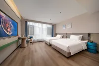 Campanile Hotel (Lijiang Gucheng North Gate Dashuiche) - 3성급