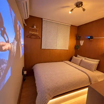 Yakorea Hostel Dongdaemun Hotels near Cheonggu Station