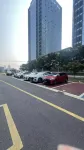 Home Inn Huayi Select Hotel (218 Space Jiulong Lake International Enterprise Headquarters Park) - parcheggio