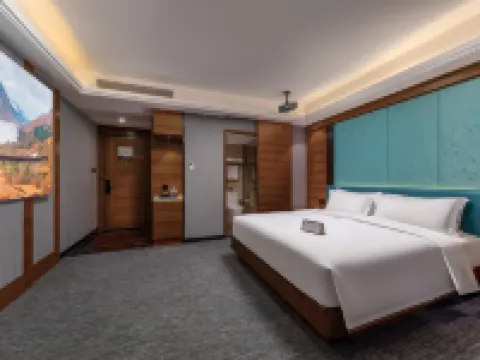 HUAYI Hotel (Shenzhen North Railway Station) Hotels in Shenzhen