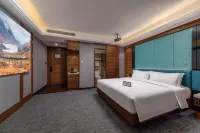 HUAYI Hotel (Shenzhen North Railway Station)