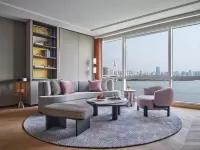 InterContinental Hotels HAIKOU SEAVIEW by IHG Hotel in zona Ponte Shiji