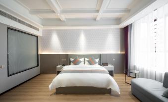 Hotel Cloudster