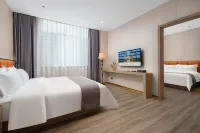 Qiyue Hotel Shenzhen (Longgang Nanlian Subway Station) Hotel in zona Zhengpu Mountain
