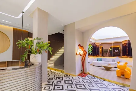 Manbo Zhi Hotel Отели рядом с достопримечательностью «University of Three Gorges - Faculty of Science»