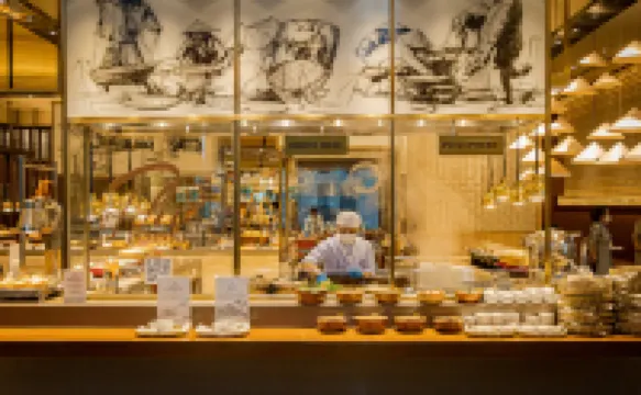 Sheraton Saigon Grand Opera Hotel