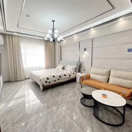 Mudanjiang Wanda Plaza Walnut Apartment