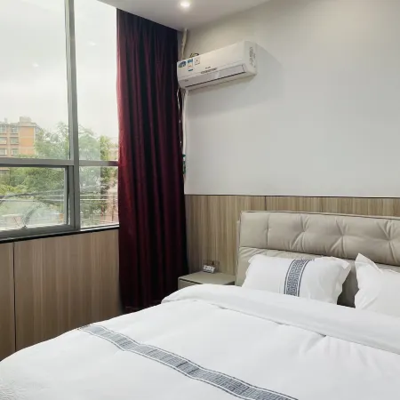 Home Inn Huaxuan (Zhaotong Ludian Changhong Community)