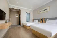 晶品源飯店（賀州市中醫醫院繽紛環球城店） - 2 星級