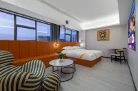 Yixuan Hotel (Chenzhou Yuhou Street Bubugao New World Store)