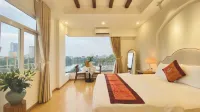 La Mandarina Hotel & Travel at 13 Hang Hanh Street - Balkoner