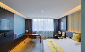 Yunman Hotel (Ezhou High-Speed Railway Station)
