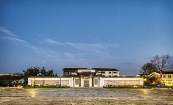 Huzhou Lucun Sijia Villa