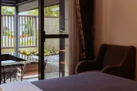 Tengchong ZhuJuan Resort  Hotel Hotels near Qushi Passenger Transport Terminal