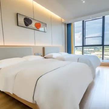 Lanting Hotel (Guiyang North Railway Station) Hotels near Guiyangbei Railway Station