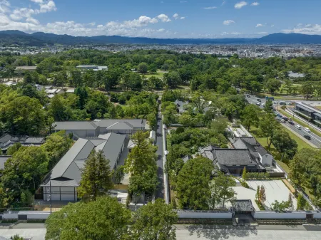 Shisui, a Luxury Collection Hotel, Nara Отели рядом с достопримечательностью «Gyoki Statue with a Fountain»