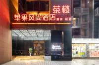 APPLE   HOTEL
