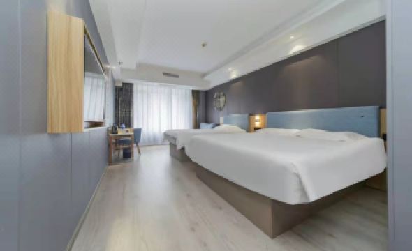 Yayue Hotel (Chengdu Chunxi Road Pedestrian Street)