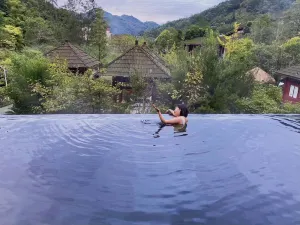 โรงแรมบ่อน้ำพุร้อน หัวสุยวาน รถไฟ จีน