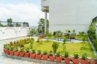 The White House Villa 8 Bedroom with Swimming Pool - Villas