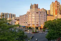 Yeste Hotel (Wuzhou Municipal Plaza) Отели в г. Учжоу