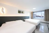 Linshuiju View Homestay (Changbai Mountain Magic World Scenic Area)