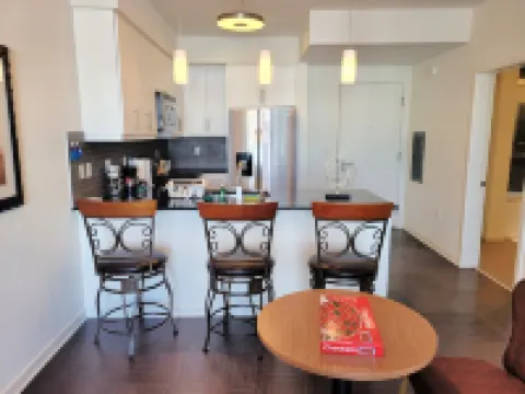 StaysPro - Venice Beach Luxury Apartments Minutes to the Marina and Santa Monica Hotels in Marina del Rey