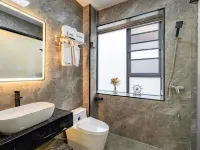 Beihai Treasure Land|Xi·Holiday Homestay (Qiaogang Flavor Street, Yintan Resort Tourism Area)