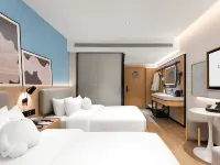 Country Inn & Suites by Radisson, Nanchang Tengwangge Wanshougong Subway Station Store Hotels near Jiangxi Museum