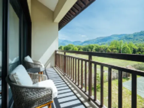 Jiuhua Mountain Dreamlike Hotel（Jiuhua Mountain Scenic Area Store） Hotels in Qingyang