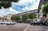 Yafu Hotel