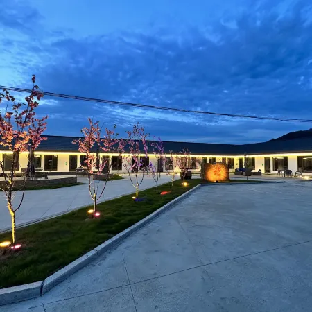 Guan Shan No.1 Homestay (Benxi Water Cave Branch)