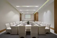 Sanya Phoenix Airport Hotel (Next to The Terminal) - Business