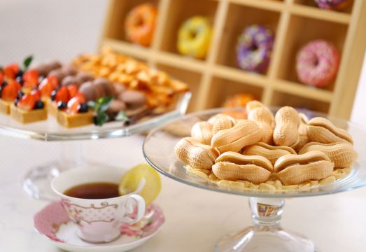 호텔 스프링즈 마쿠하리 프리미어의 현대적인 객실