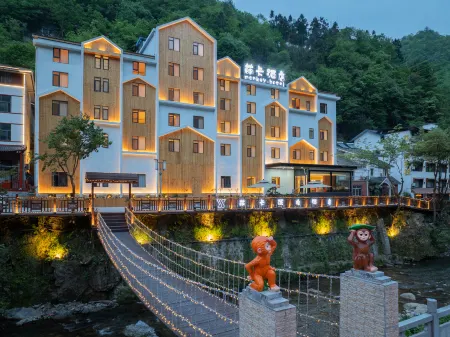 Monkey Отели рядом с достопримечательностью «Muyu Town»