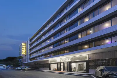 Y.C  hotel Отели рядом с достопримечательностью «Парк Чжэньчжэнь»
