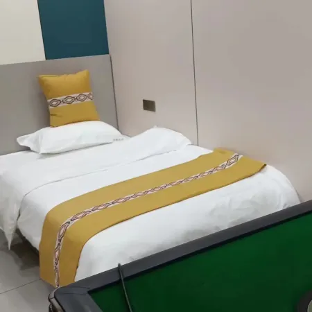 Julong Hotel